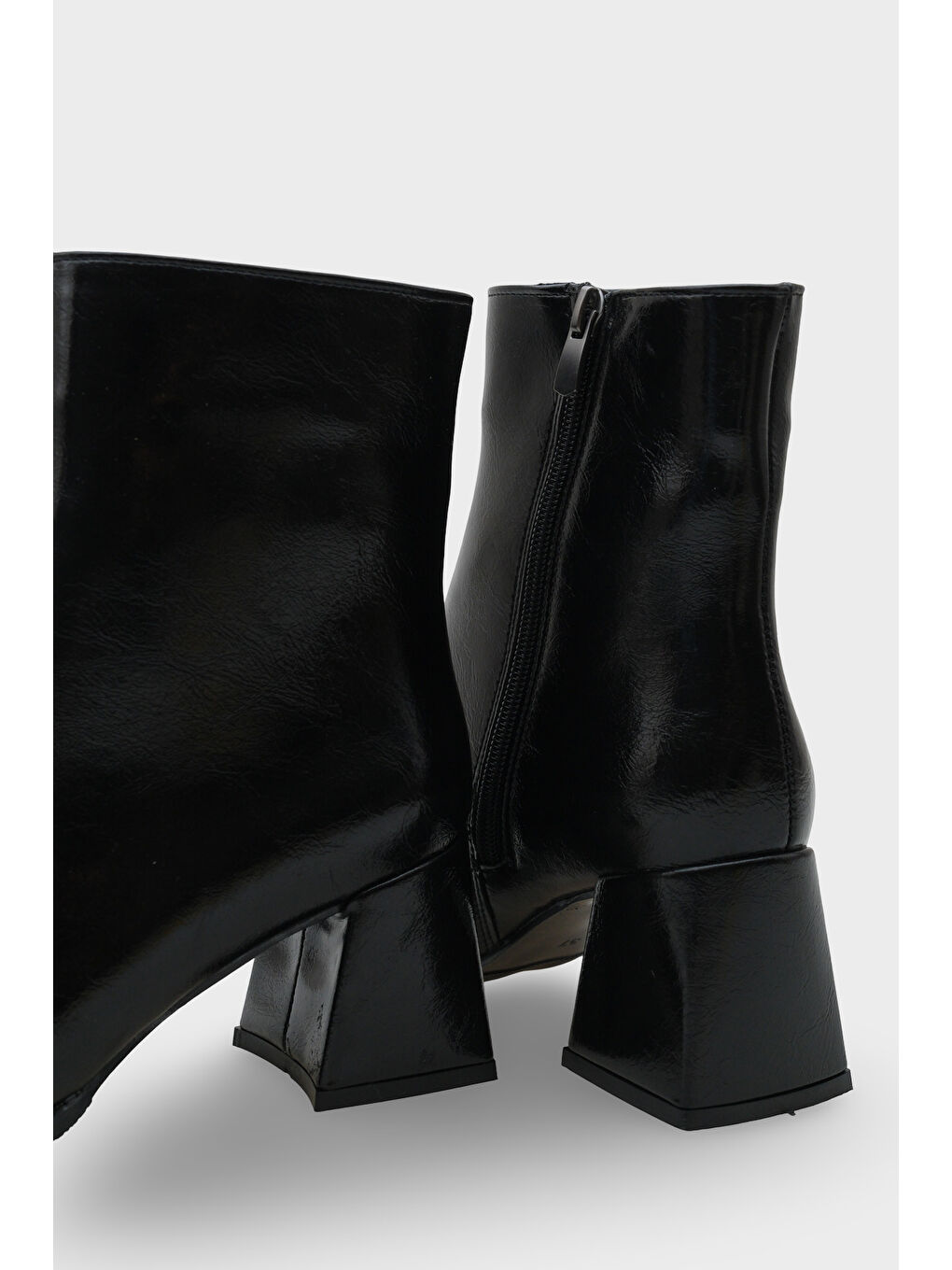 Siyah Celine Kadın bot-3