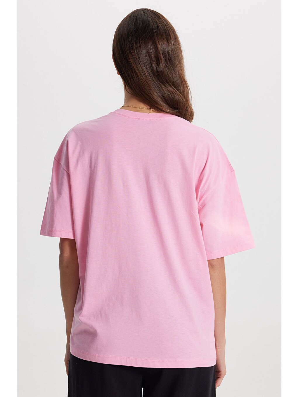Kadın Oversize Geniş Kesim %100 Pamuk Bisiklet Yaka Kısa Kollu Baskıllı Pembe Tişört-5