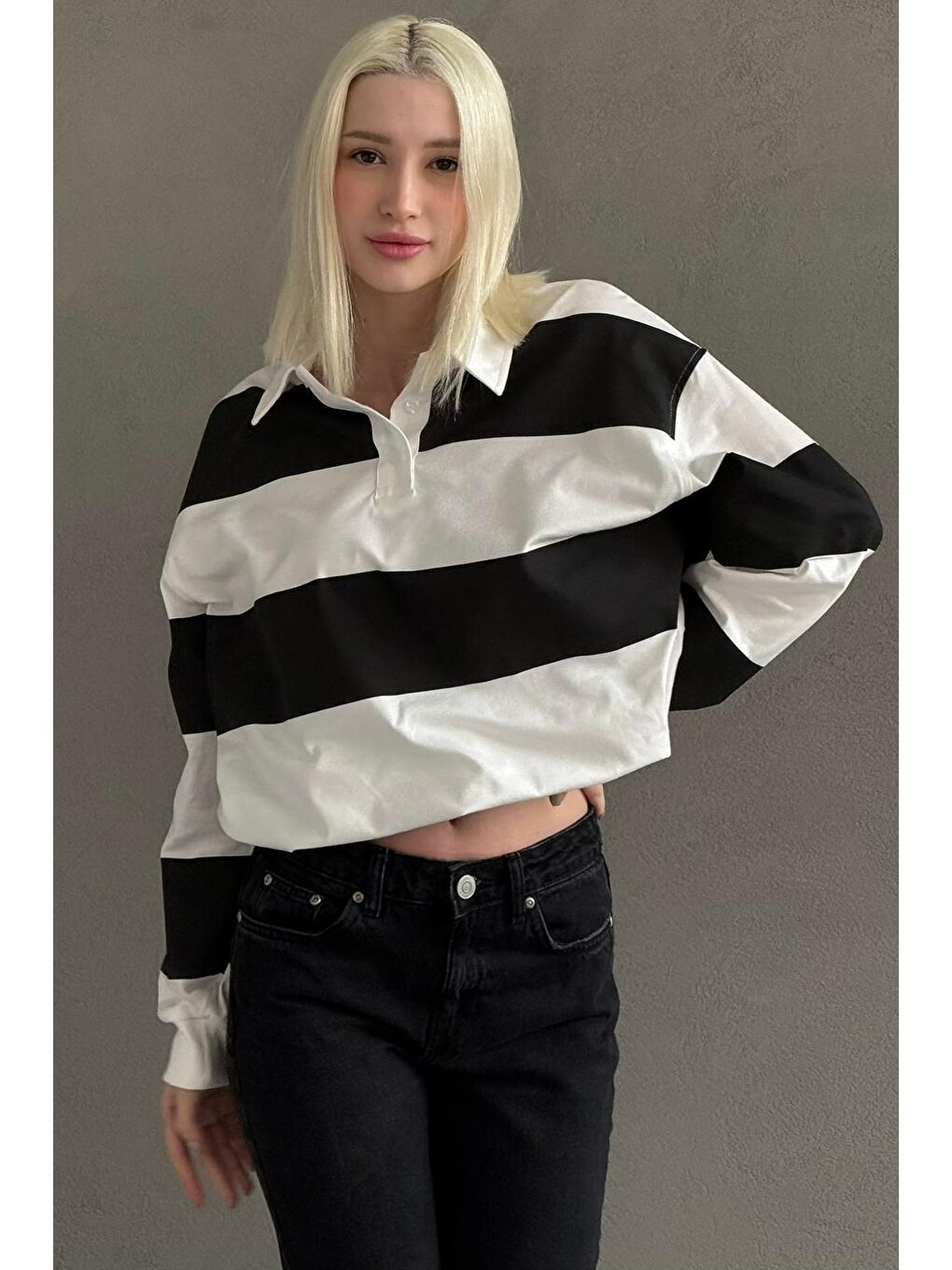 Beyaz Çizgili Düğmeli Polo Yaka Kadın Uzun Kollu Tişört  Mg2586-3