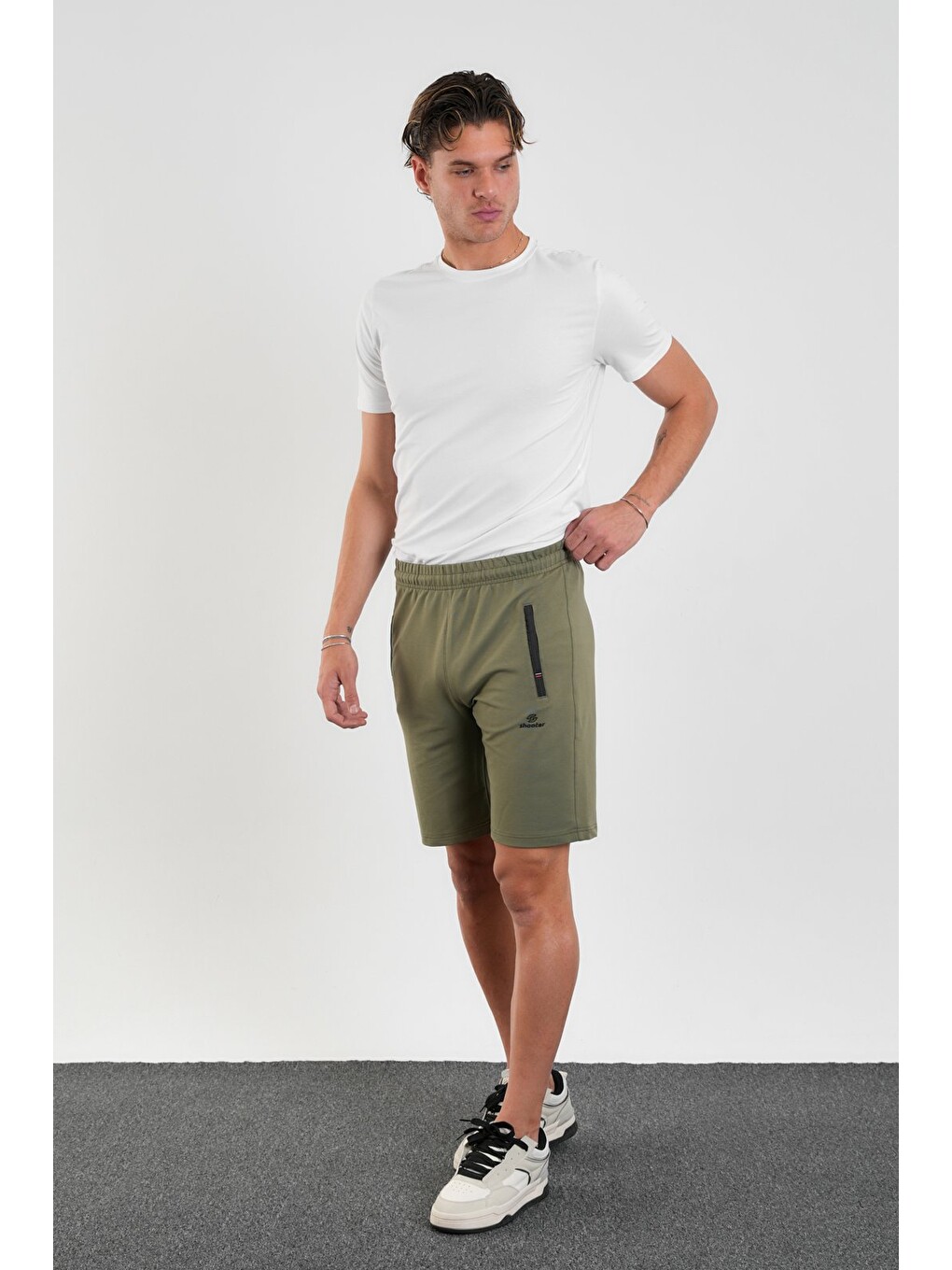 Haki Erkek Regular Fit Fermuar Cepli Pamuklu Şort-5