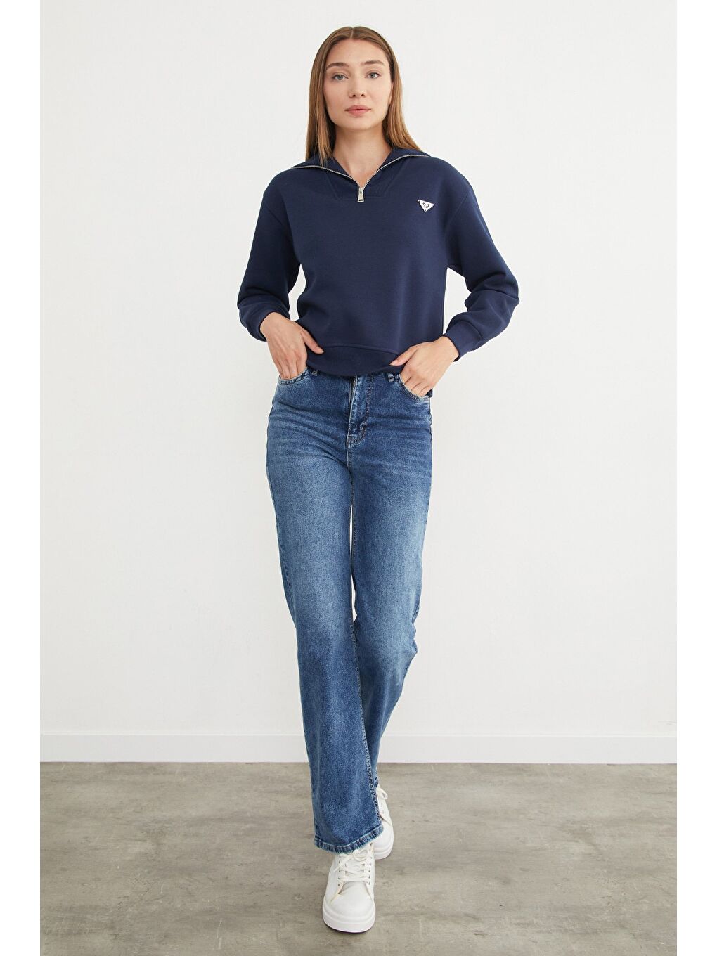 Lacivert 3 İplik Üçgen Metal Armalı Sweatshirt-2