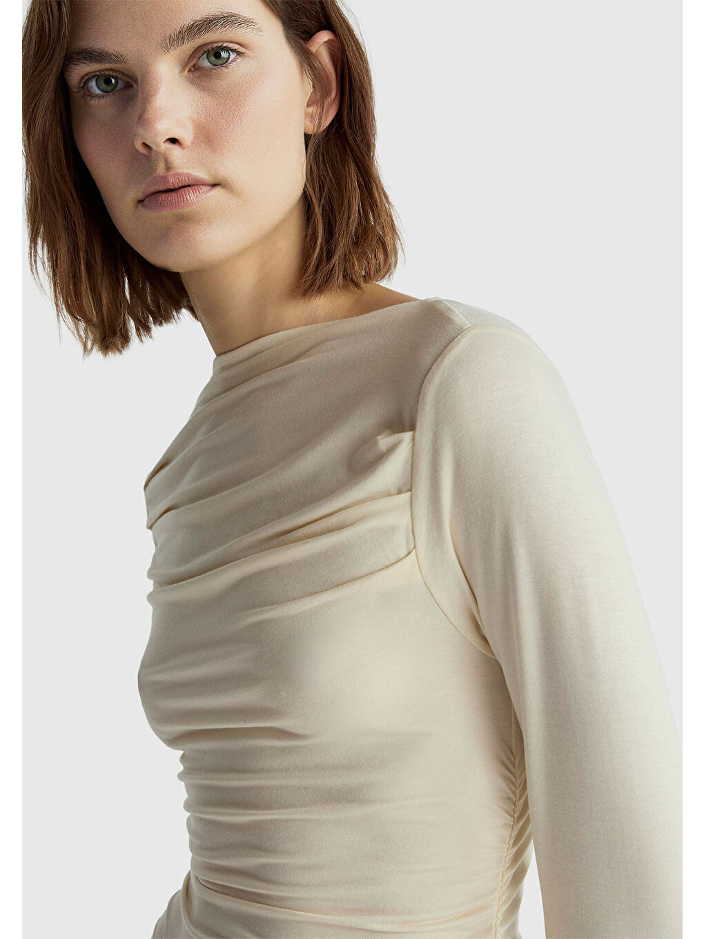 Ekru Kadın Krem Modal Karışımlı Slim Fit Kayık Yaka Uzun Kollu T-Shirt-5