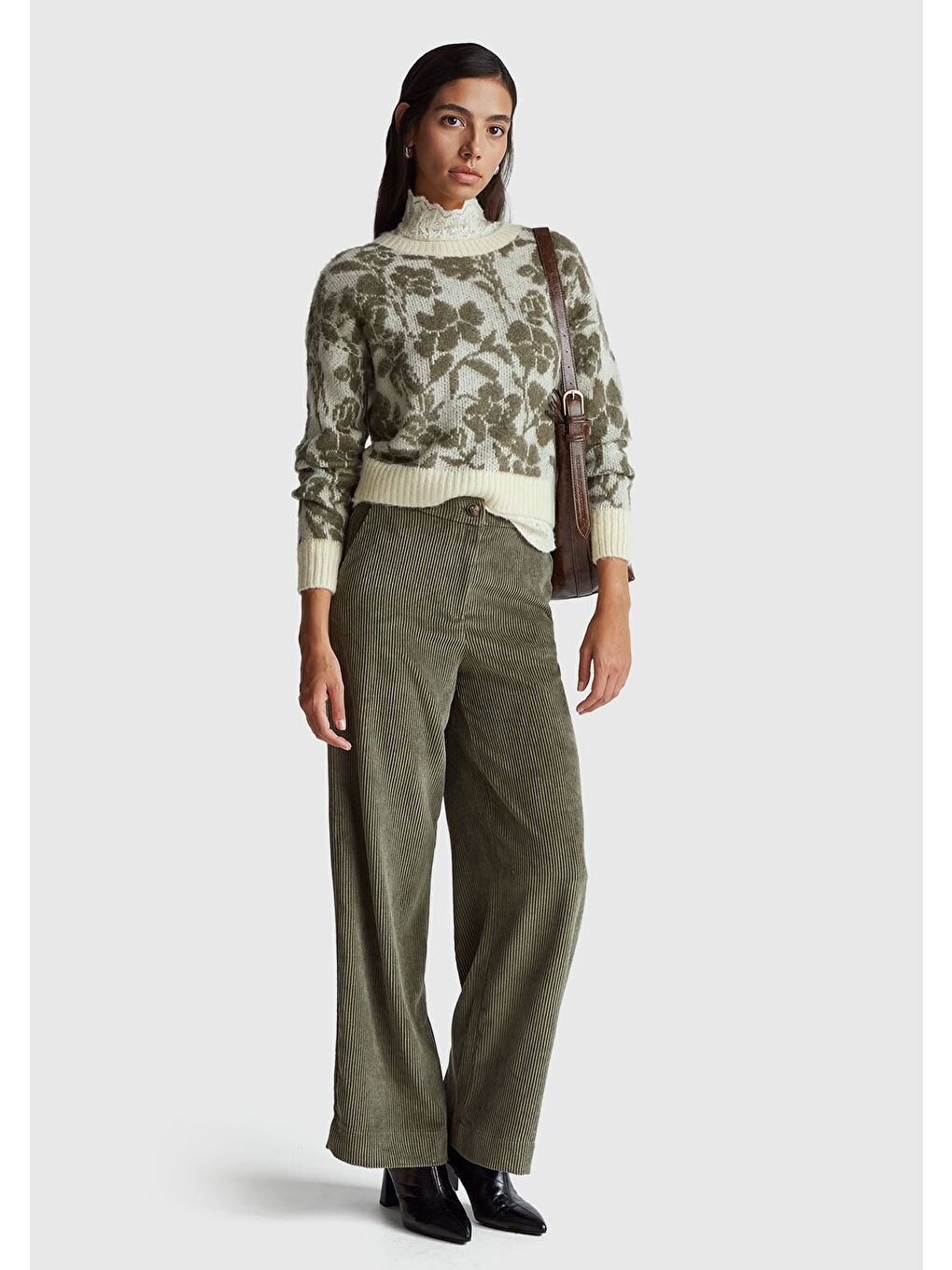 Ekru Kadın Krem Akrilik Karışımlı Desenli Ribana Detaylı Bisiklet Yaka Kazak-4