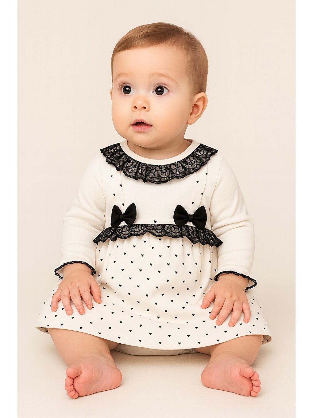 Beyaz Kız Bebek Puantiyeli Desenli Dantelli Fiyonklu Askılı Elbise Takım-4