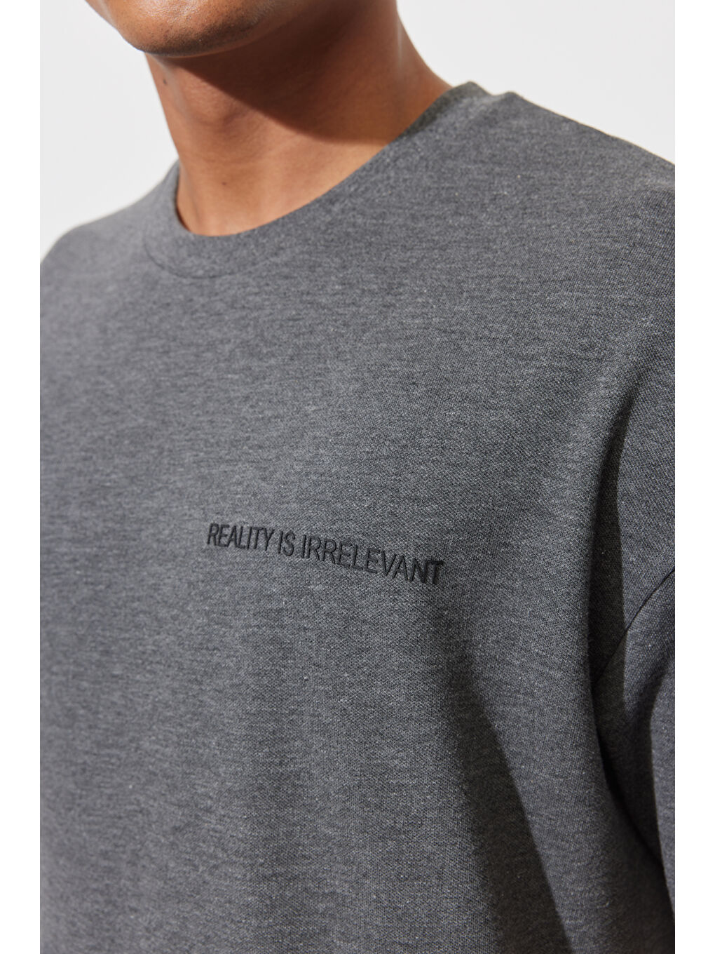 Erkek Antrasit-Melanj Oversize Bol Kesim Bisiklet Yaka Pamuklu Baskılı Tişört-3