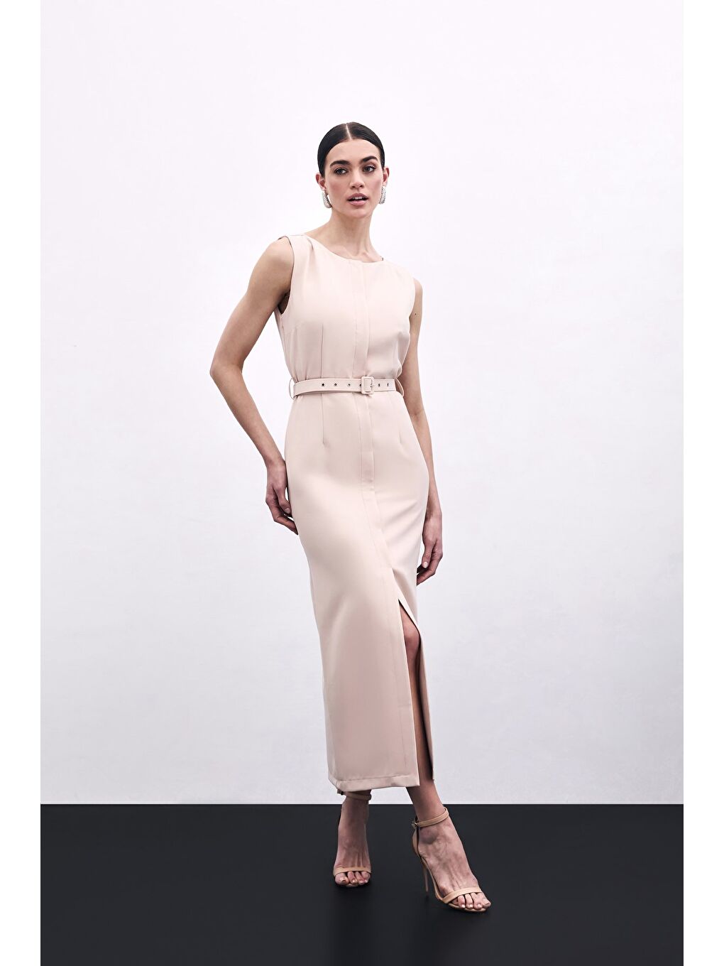 Kemerli Kalem Elbise - Bej-1