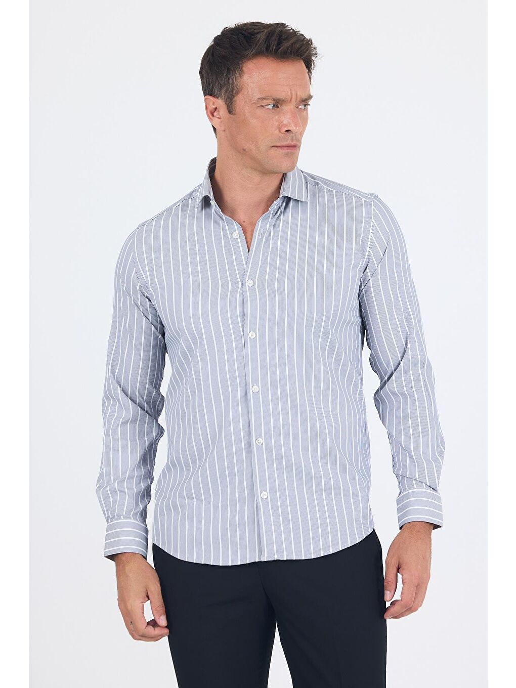 Koyu Lacivert Uzun Kol Yarım İtalyan Yaka Cepsiz Easy To Iron Slim Fit Esnek Gömlek 1004250227-2