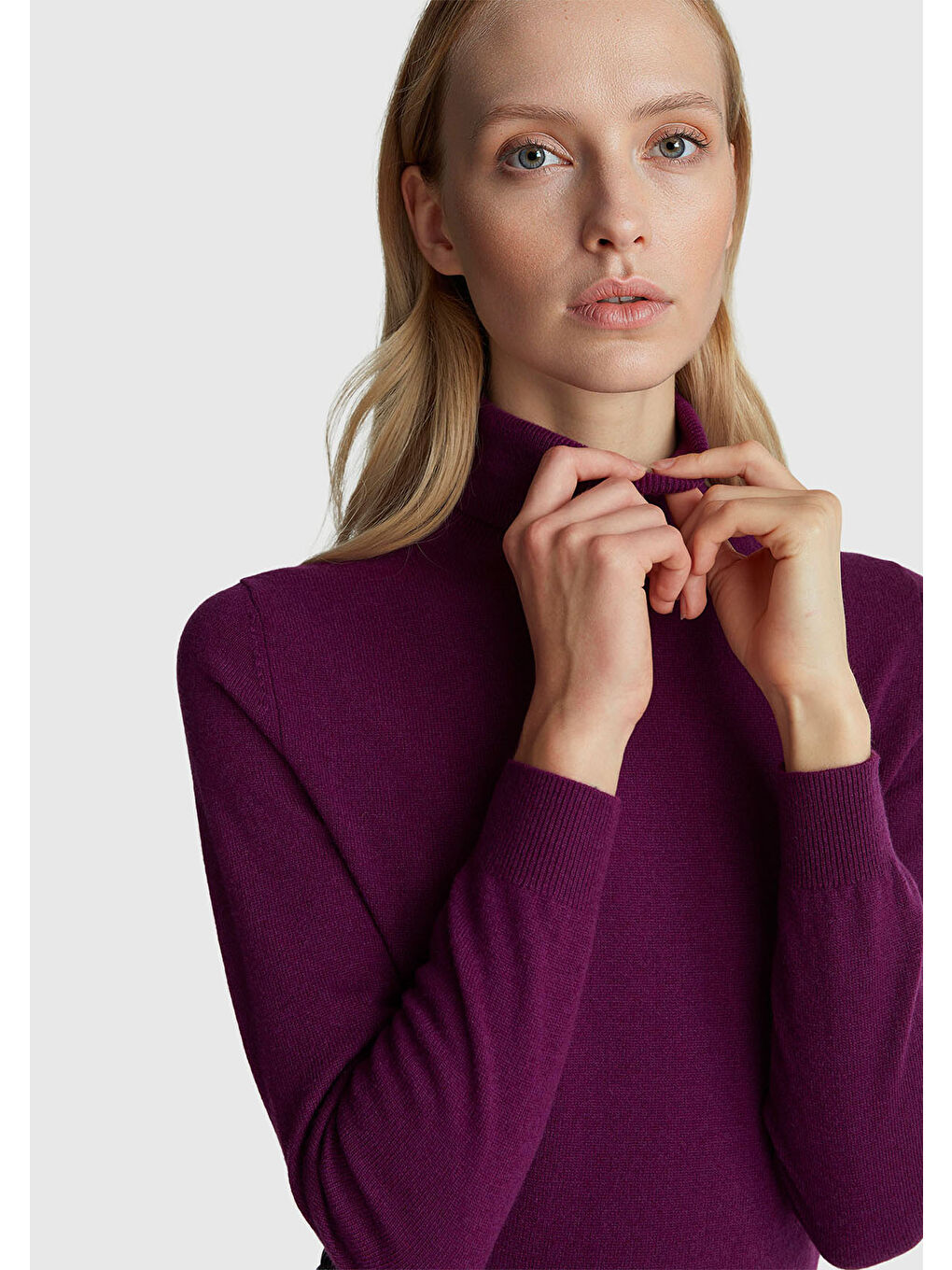 Kadın Mürdüm %100 Merino Dik Yaka  Kazak-5