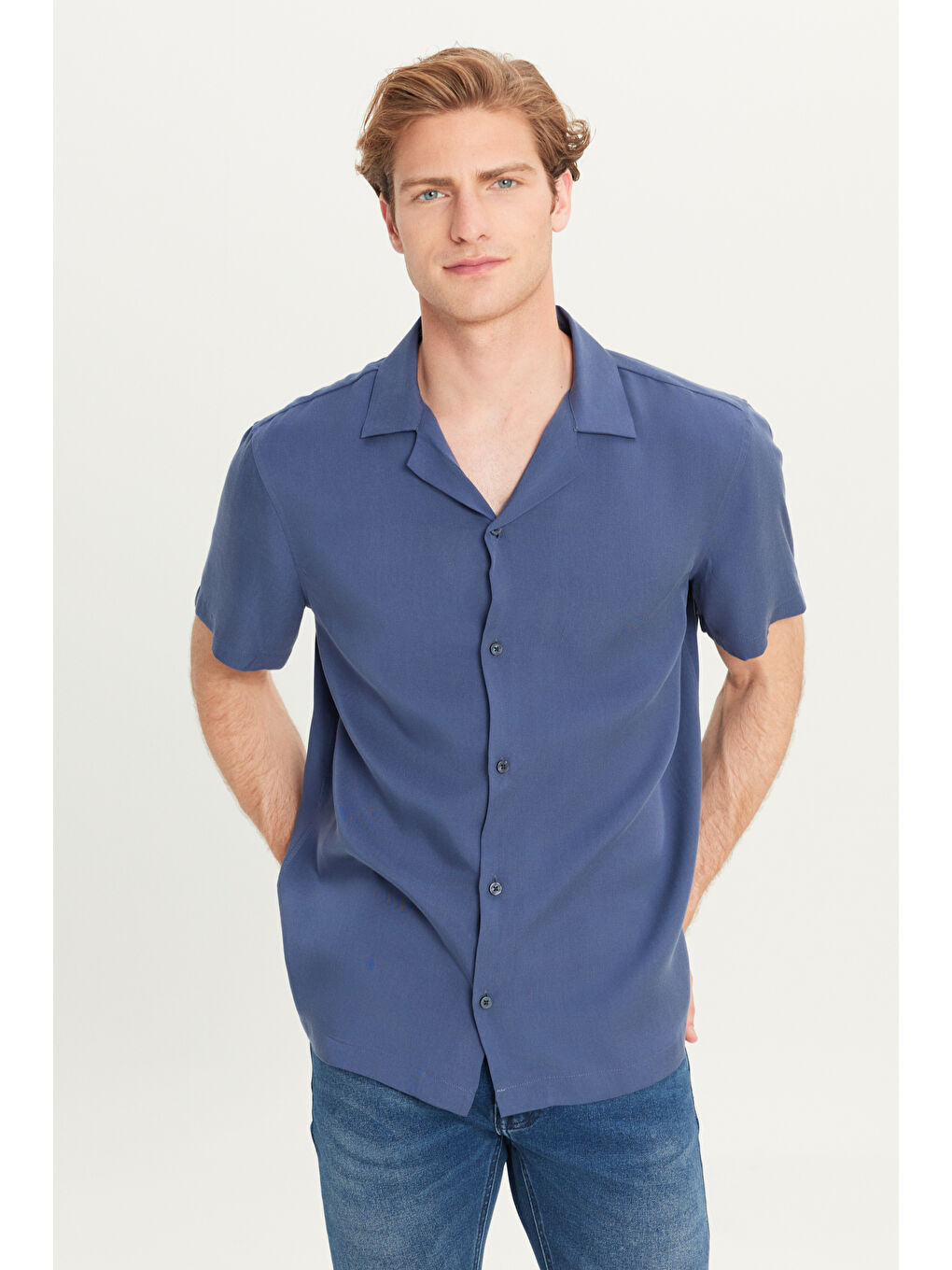 Relaxed Fit Geniş Kesim Yumuşak Dokulu Lacivert Gömlek-1