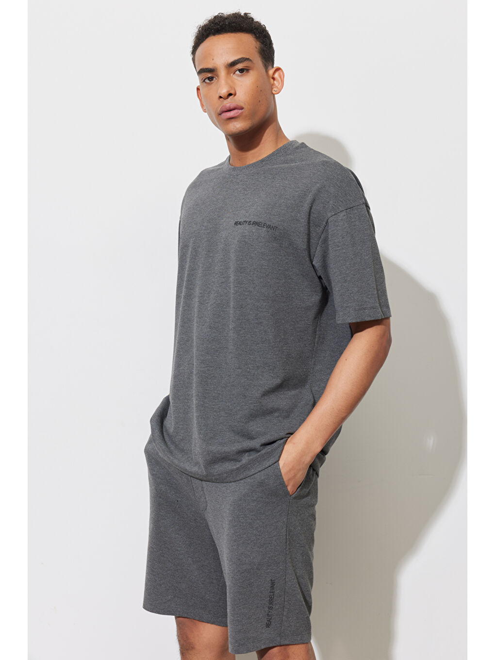 Erkek Antrasit-Melanj Oversize Bol Kesim Bisiklet Yaka Pamuklu Baskılı Tişört-6