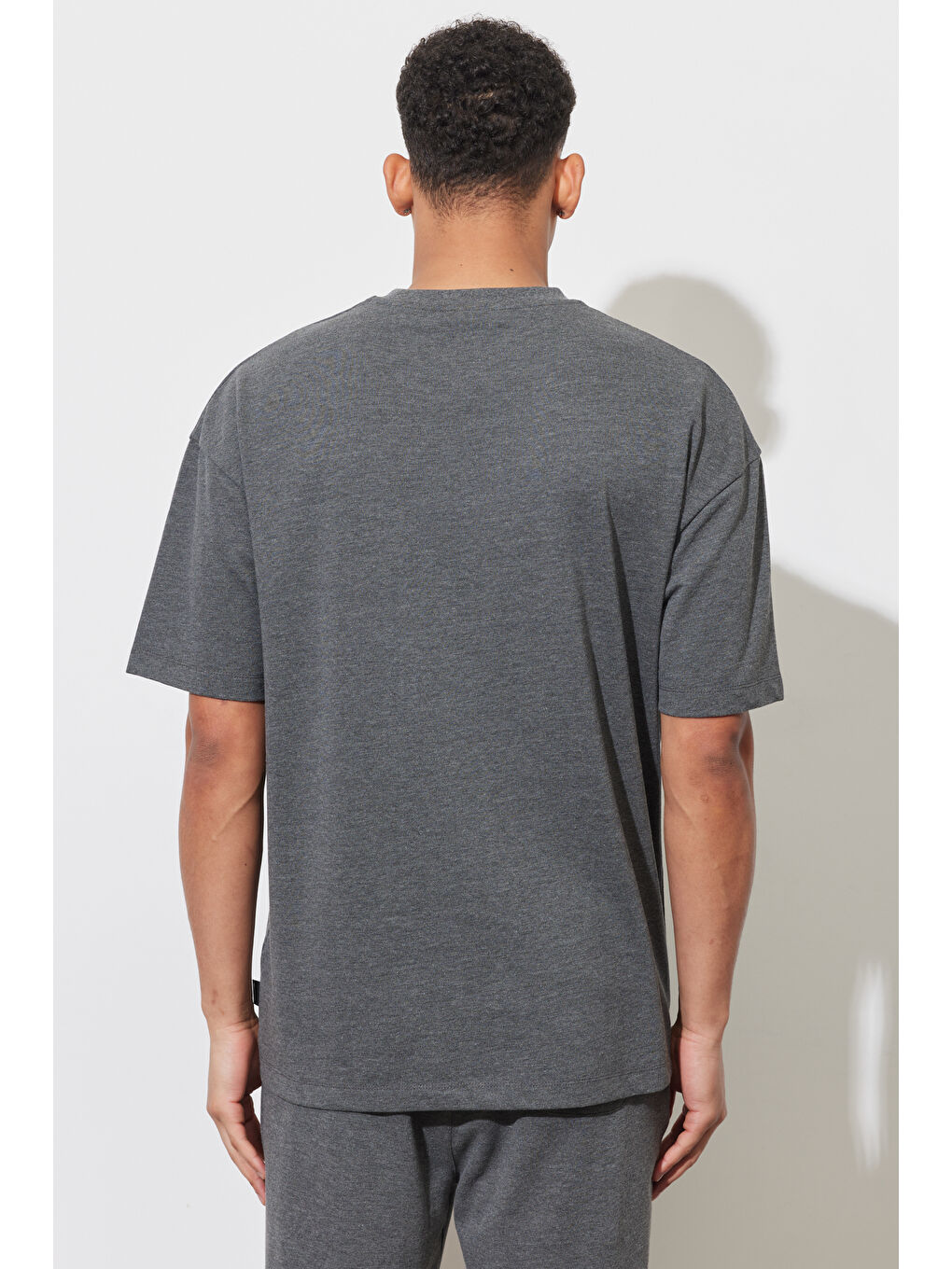 Erkek Antrasit-Melanj Oversize Bol Kesim Bisiklet Yaka Pamuklu Baskılı Tişört-7