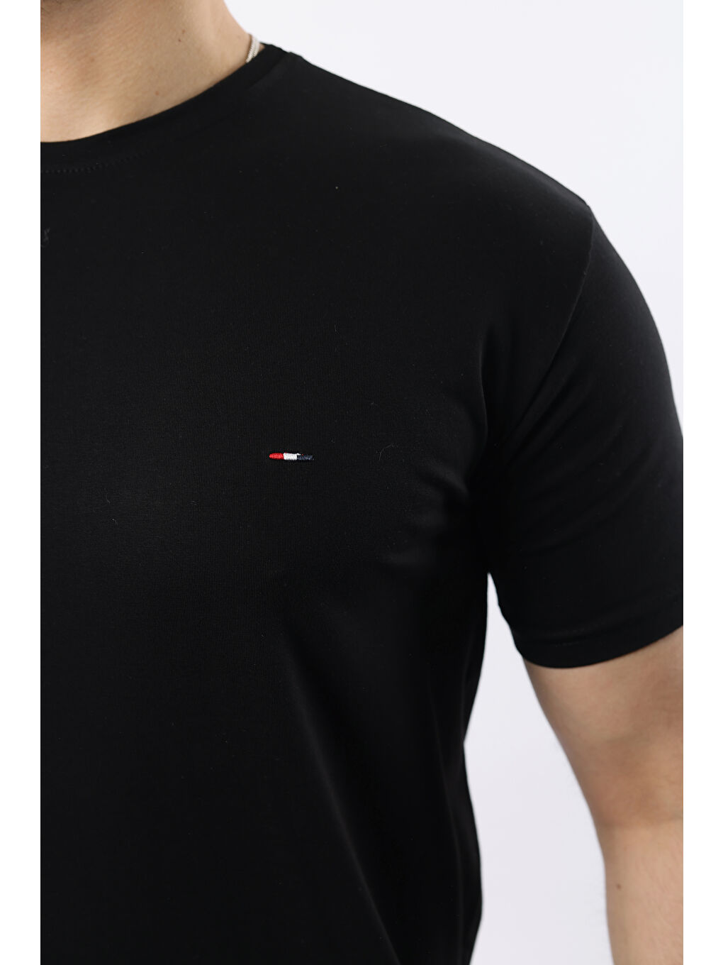 Siyah Erkek Slim Fit T-Shirt-1