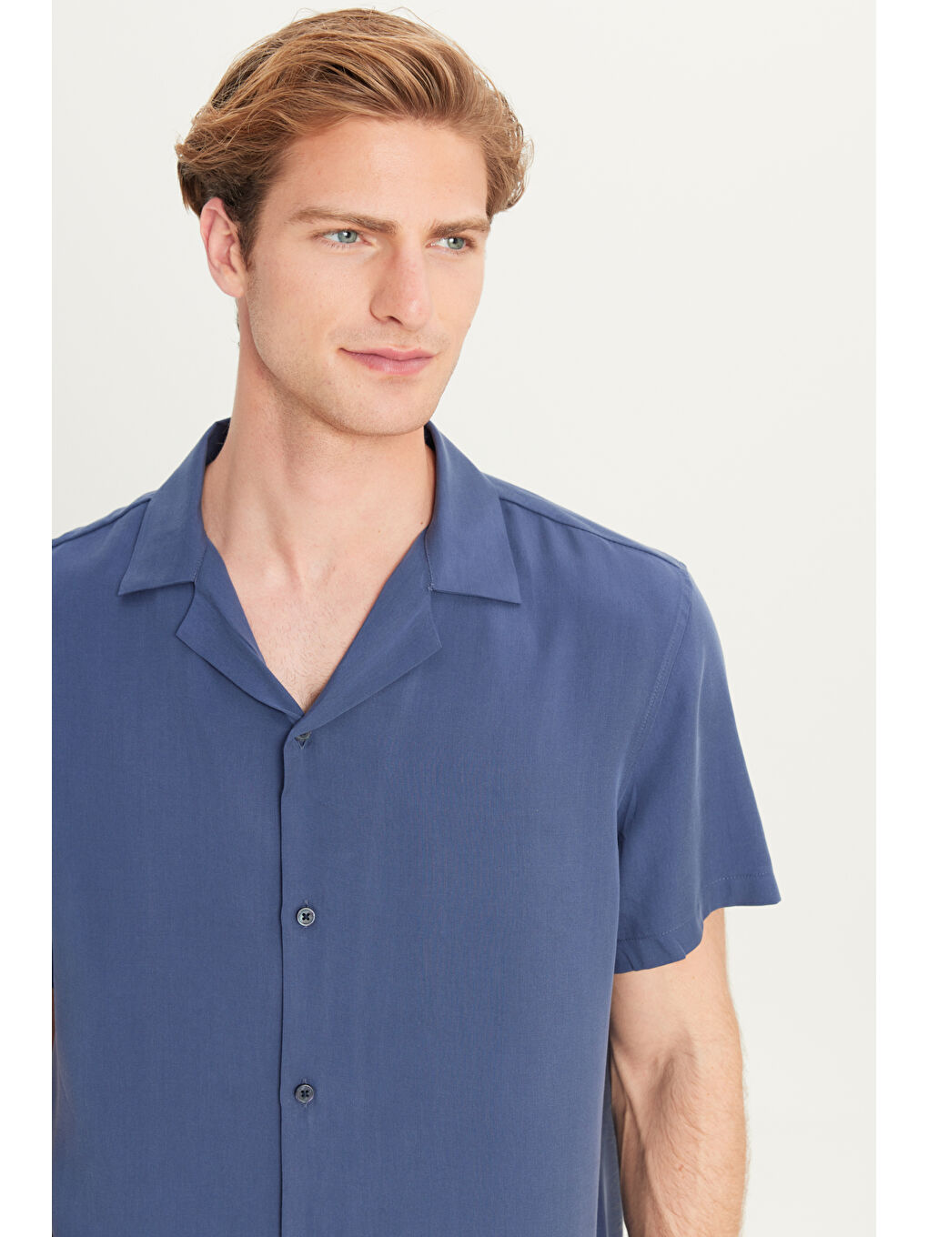 Relaxed Fit Geniş Kesim Yumuşak Dokulu Lacivert Gömlek-3