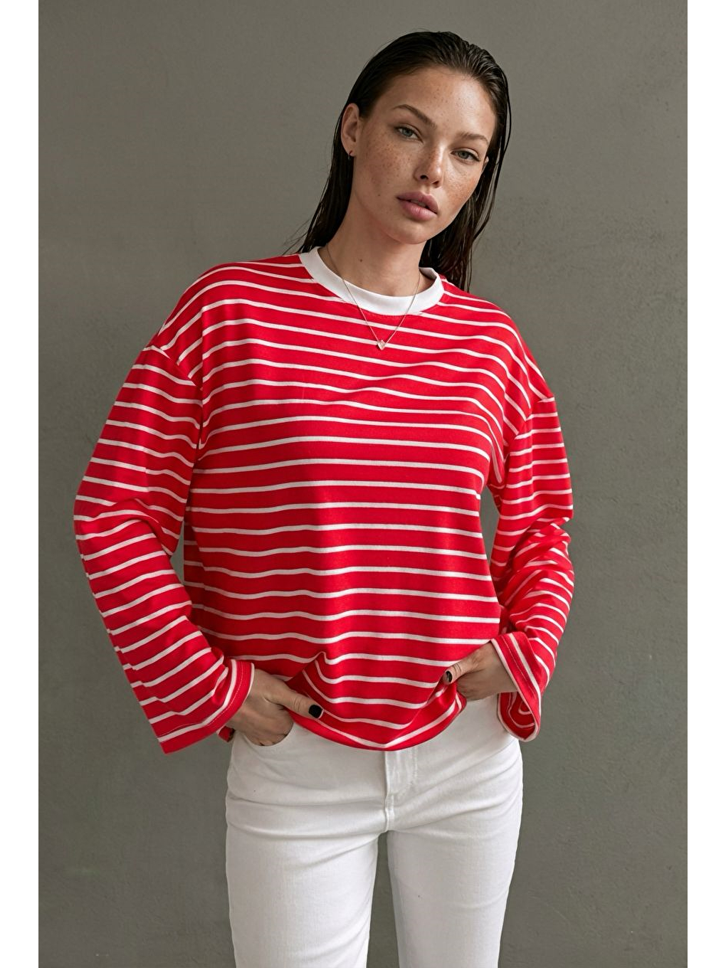 Kırmızı Bisiklet Yaka Çizgili Uzun Kollu Tişört Mg2362