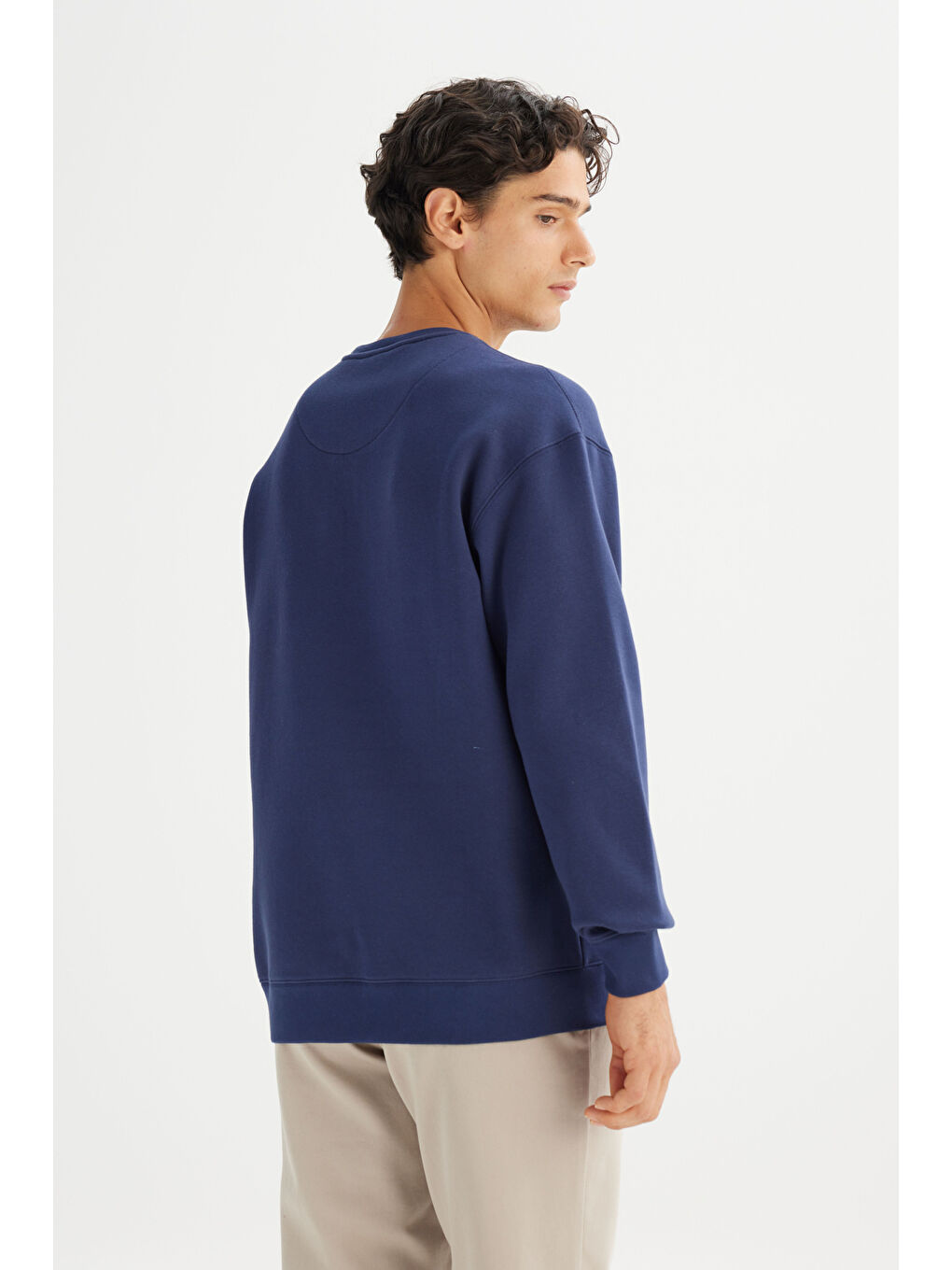 Lacivert Pamuklu Relaxed Fit Bisiklet Yaka İçi Polarlı Logo Detaylı Sweatshirt-4