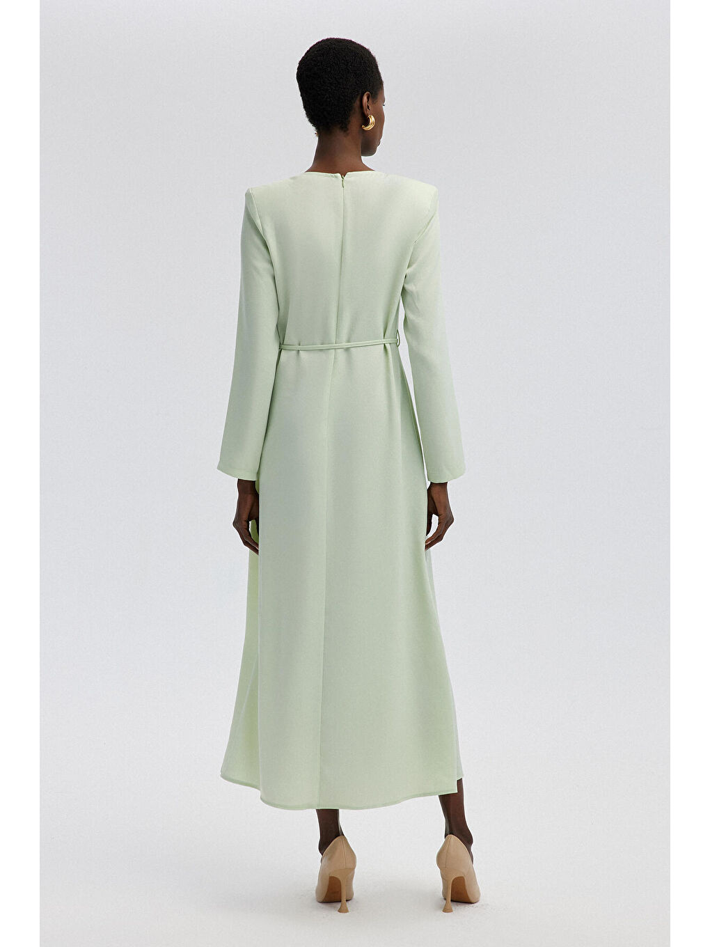 Yeşil Kemerli Saten Elbise-3