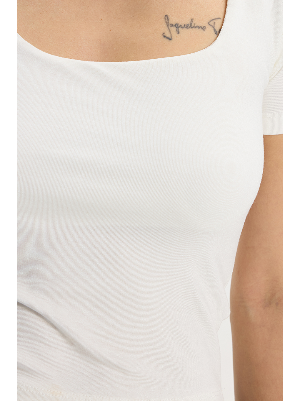 Kadın Slim Fit Dar Kesim Pamuklu Kare Yaka Kısa Kollu Beyaz Tişört-3