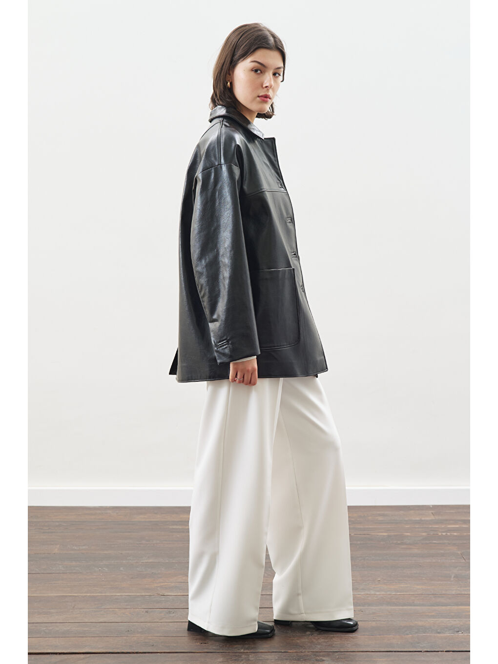 Klasik Kesim Deri Ceket Siyah-4