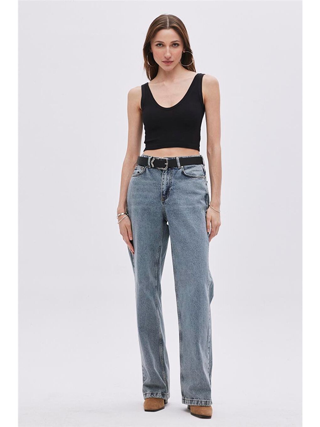 Siyah V Yaka Crop Atlet-1