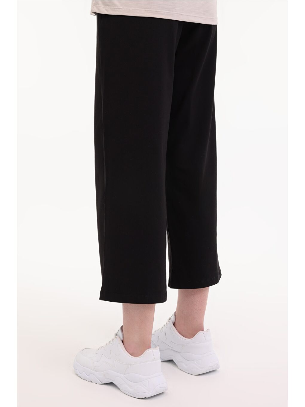 WL WETA 22BT235 5FX Siyah Kadın Eşofman Altı-1