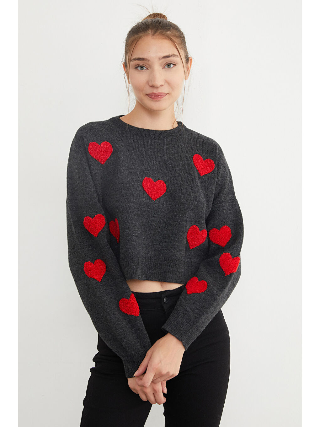 Antrasit Kalp Nakışlı Crop Triko Kazak-3