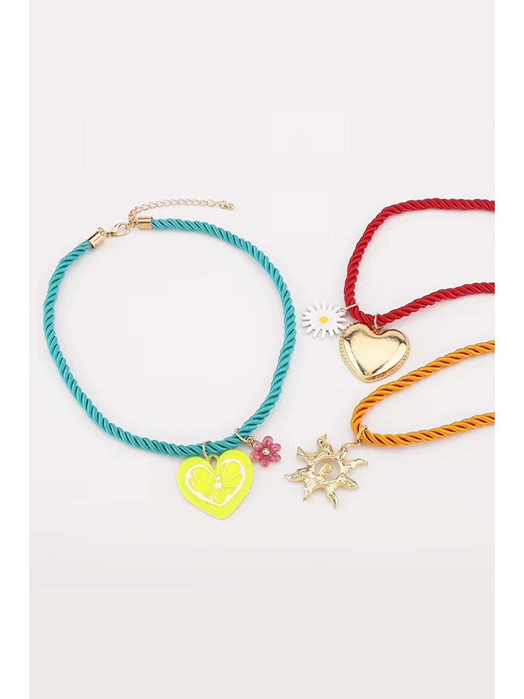 Karışık Renkli 3'lü Halat Deniz Charmlı Kolye-2