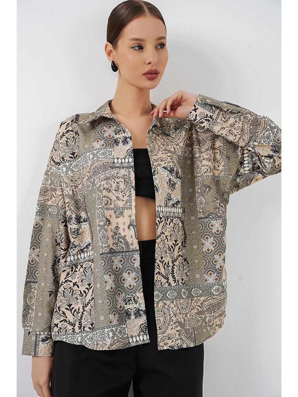 Yeşil Kadın Oversize Desenli Saten Gömlek 20365 - Çağla-2