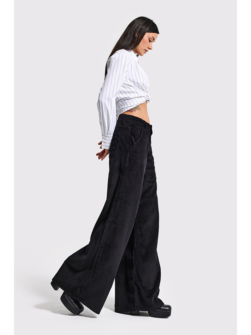 Kadın Siyah Renk 26w5-1 Palazzo Fit Fitilli Velvet Kadife Kumaş Pantolon-1