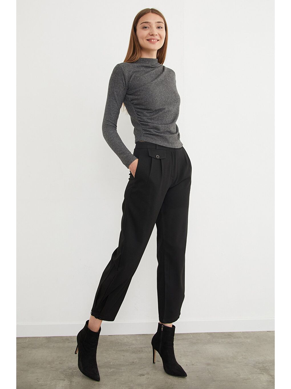 Antrasit Yanı Drapeli Dik Yaka Triko Bluz-3