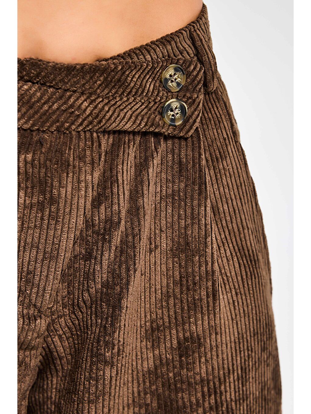 Kahverengi Kadın Kahve Renk w5-81 Palazzo Fit Kemer Detaylı Kalın Fitilli Velvet Kadife Kumaş Pantolon-1