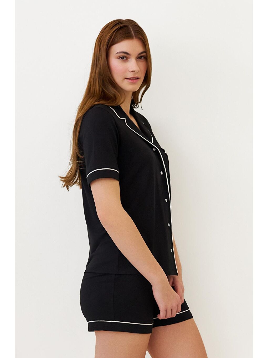 Kadın Luxury Düğmeli Şortlu Pijama Takımı Siyah-1