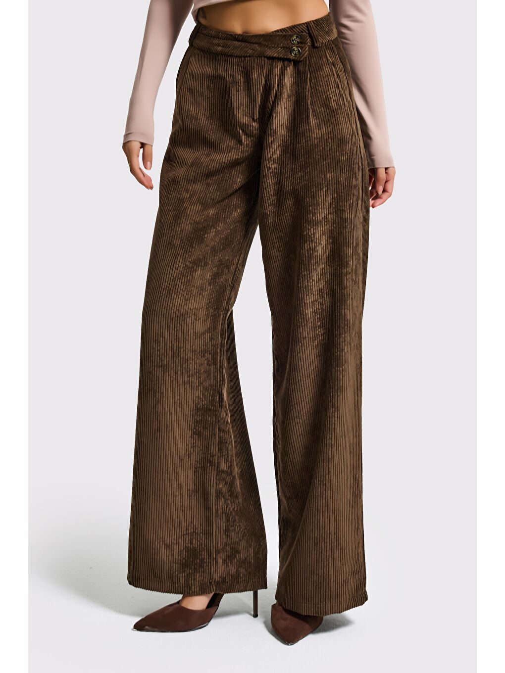 Kahverengi Kadın Kahve Renk w5-81 Palazzo Fit Kemer Detaylı Kalın Fitilli Velvet Kadife Kumaş Pantolon-3