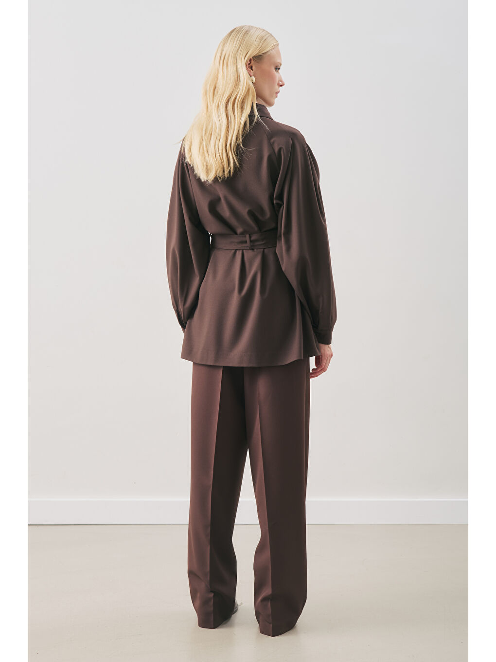 Kahverengi Geniş Kol Kemerli Gömlek Acı Kahve-5