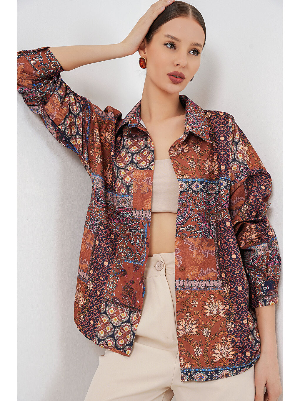Kahverengi Kadın Oversize Desenli Saten Gömlek 20365 - Kiremit-3