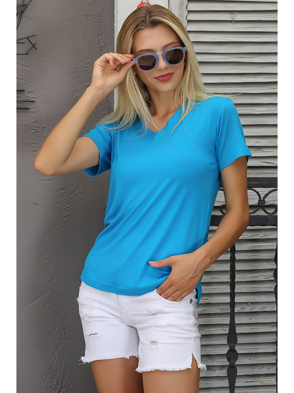 Açık Turkuaz V Yaka Kısa Kol Düz Renk Örme T-Shirt-5