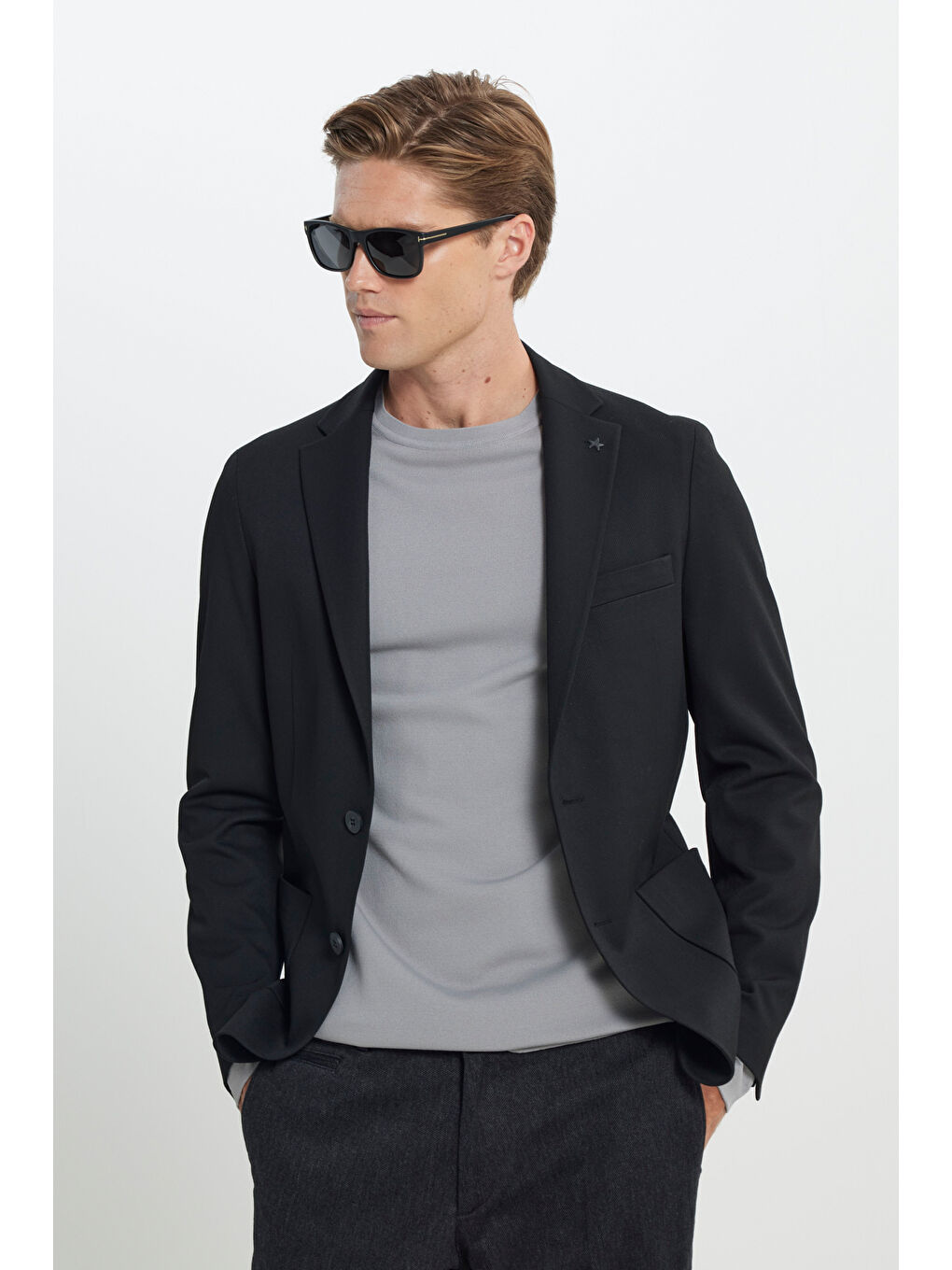 Erkek Siyah Slim Fit Dar Kesim Mono Yaka Beli Bağlamalı Diagonal Desenli Torba Cepli Takım Elbise-1