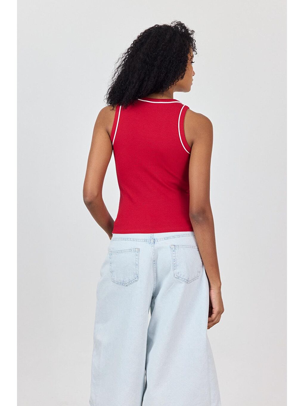 Kırmızı Şeritli Halter Yaka Atlet-3