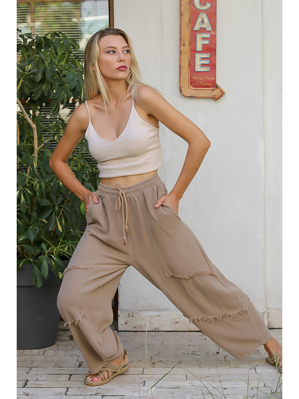 Kahverengi Camel Düz Renk Çift Cepli Yıkamalı Dokuma Şalvar Pantolon-3