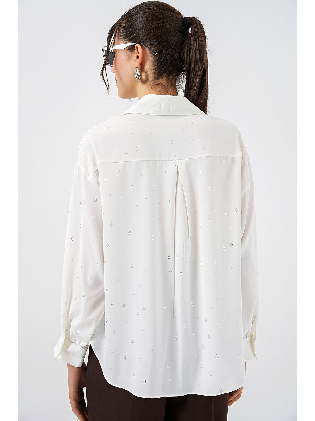 Gri Kadın Desenli Oversize Gömlek 20361 - Gümüş-4