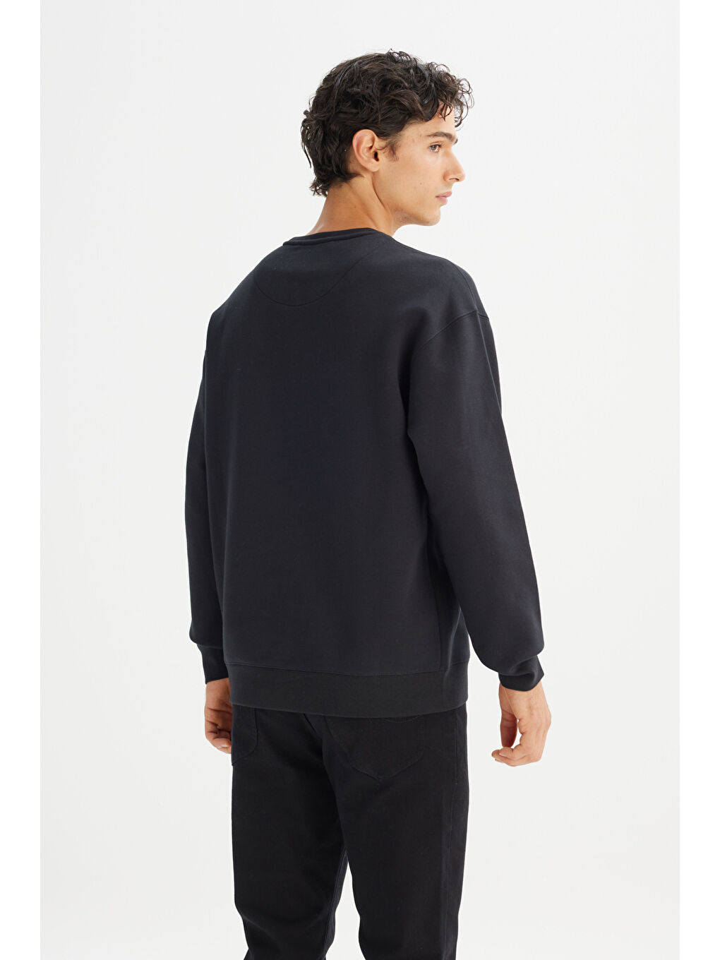 Siyah Pamuklu Relaxed Fit Bisiklet Yaka Logo Detaylı Sweatshirt-4