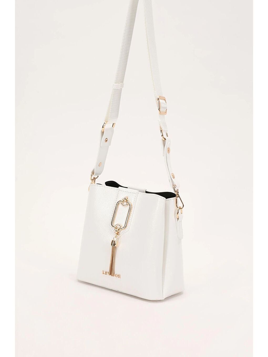 Beyaz Rugan Kadın Omuz Çantası 930126-1