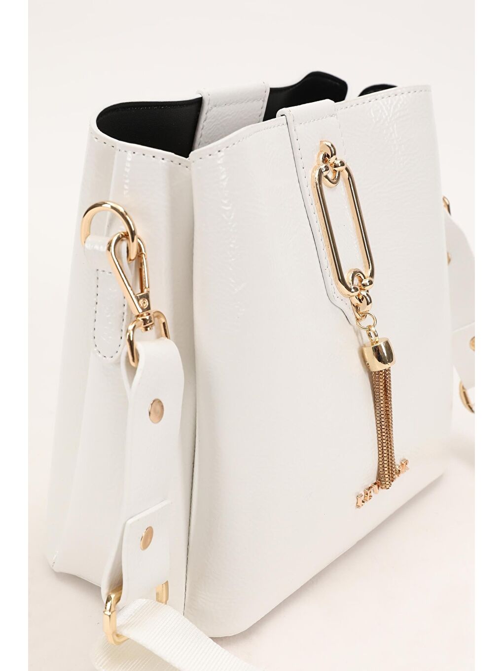 Beyaz Rugan Kadın Omuz Çantası 930126-2