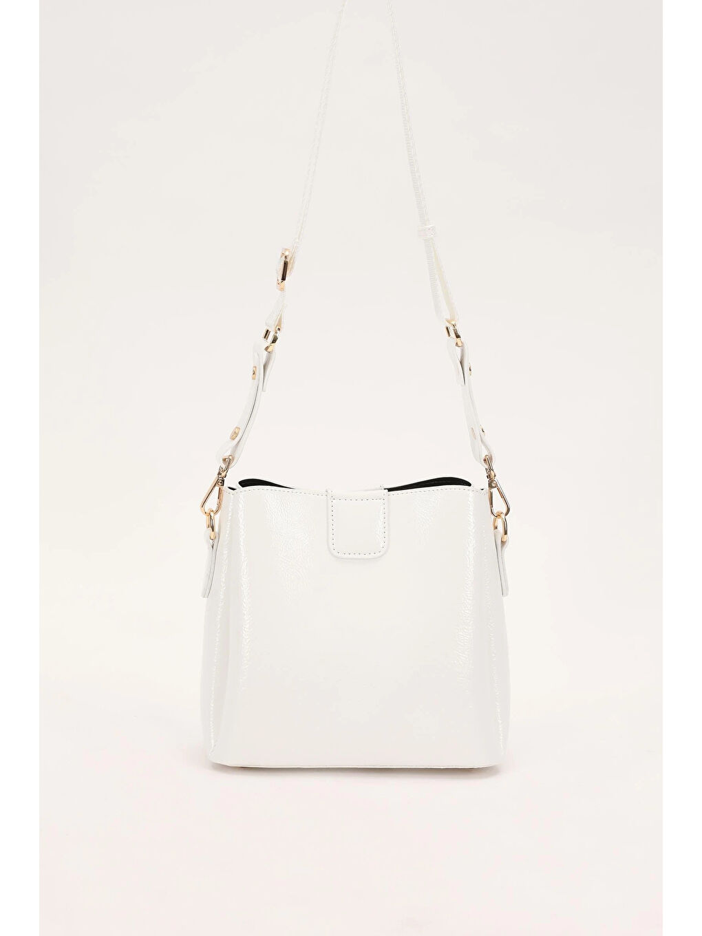 Beyaz Rugan Kadın Omuz Çantası 930126-3