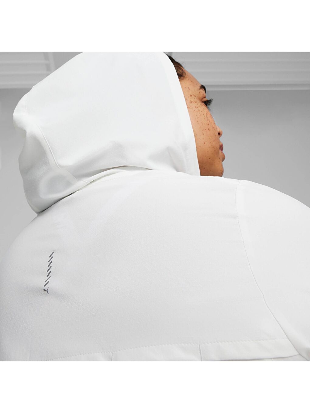 Beyaz RUN ULTRAWEAVE Kadın Koşu Ceketi-3
