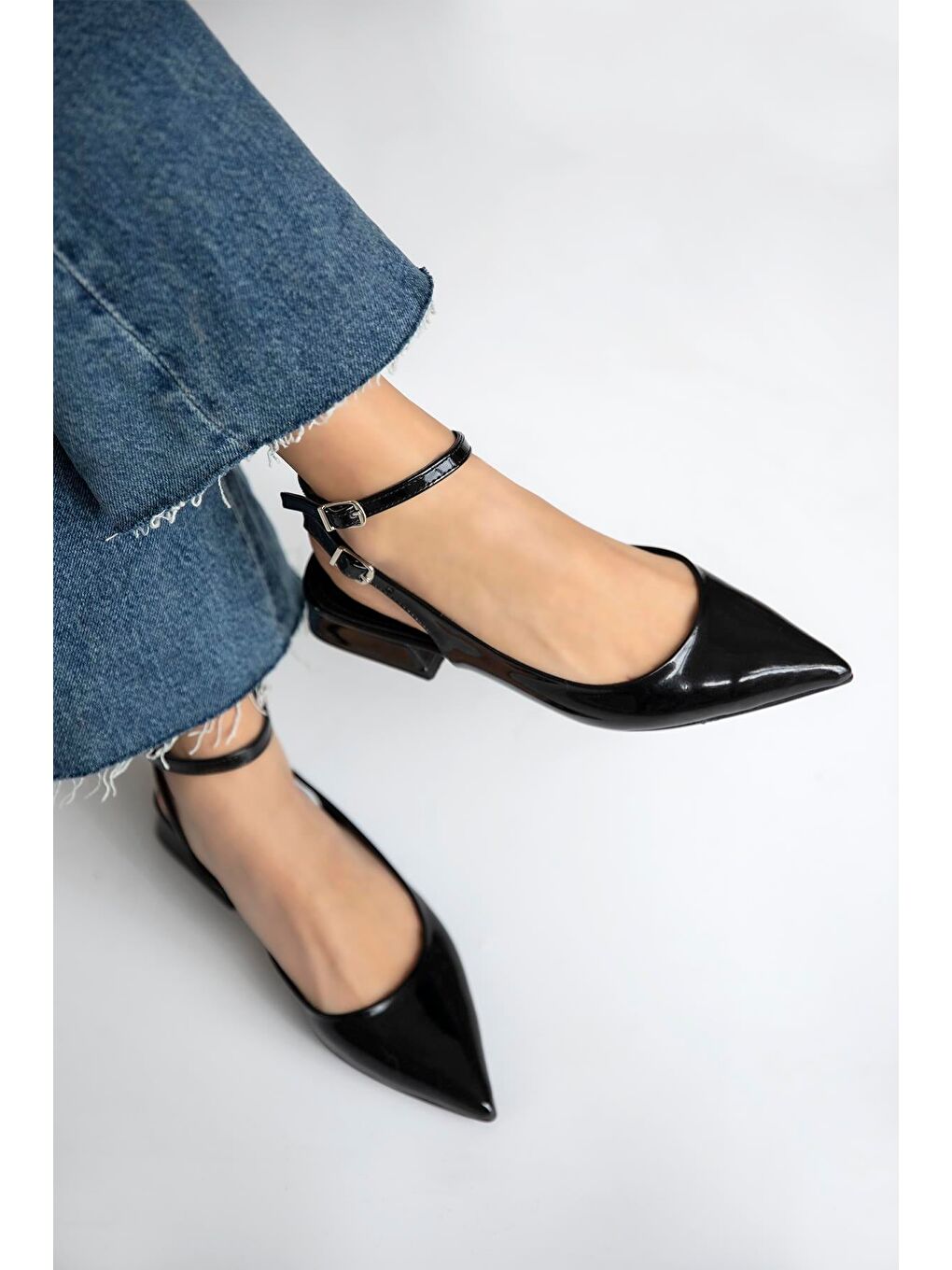 Edel  Kadın  Topuklu  Rugan  Ayakkabı Siyah-1