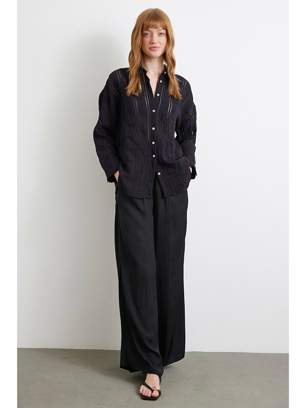 Organze Çizgili Gömlek Siyah-1