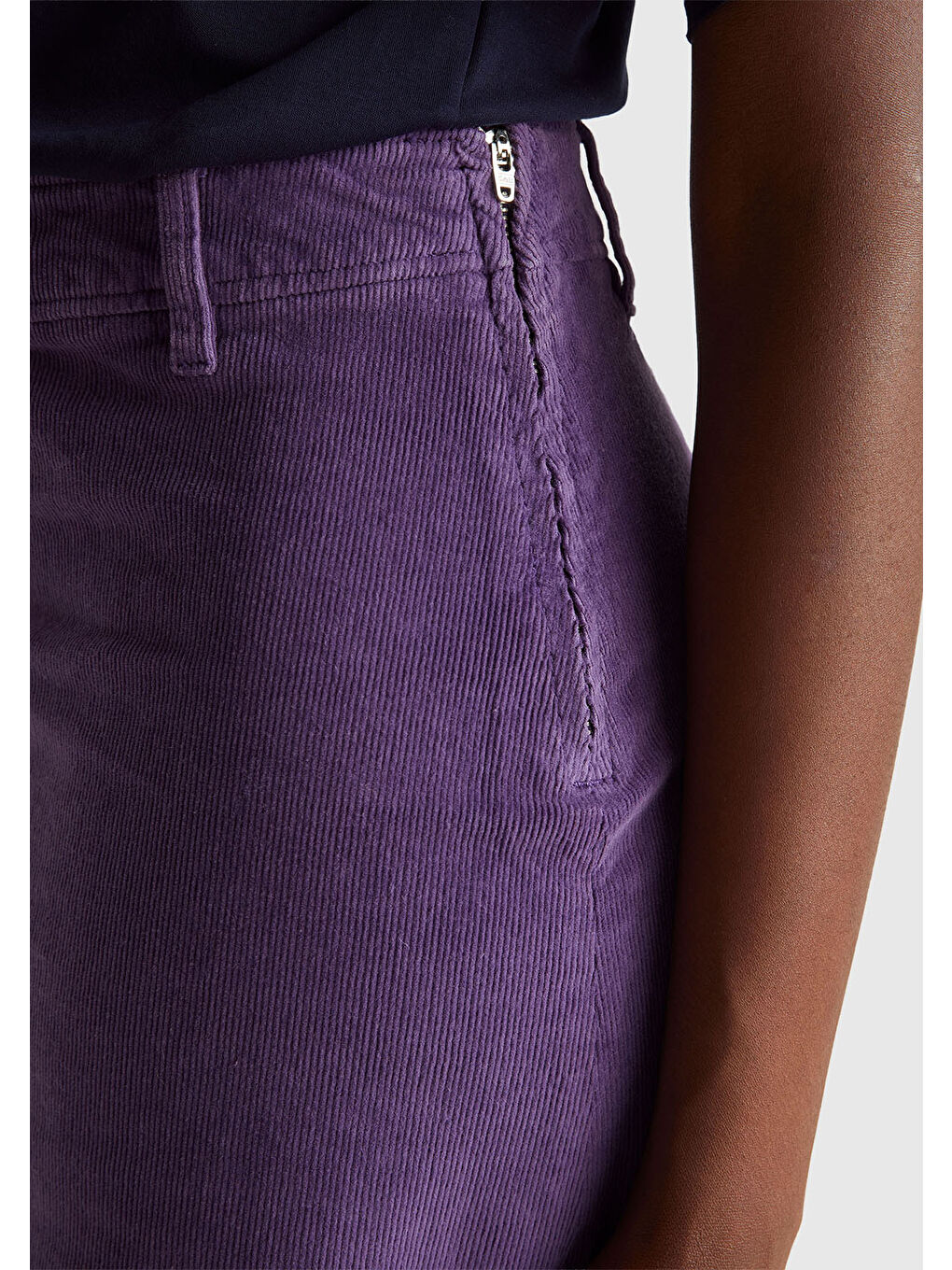 Kadın Mor Pamuk Karışımlı Yandan Fermuarlı Kadife Mini Etek-5