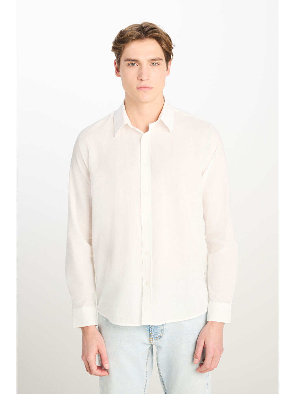 %100 Pamuk Regular Fit Normal Kesim Beyaz Gömlek