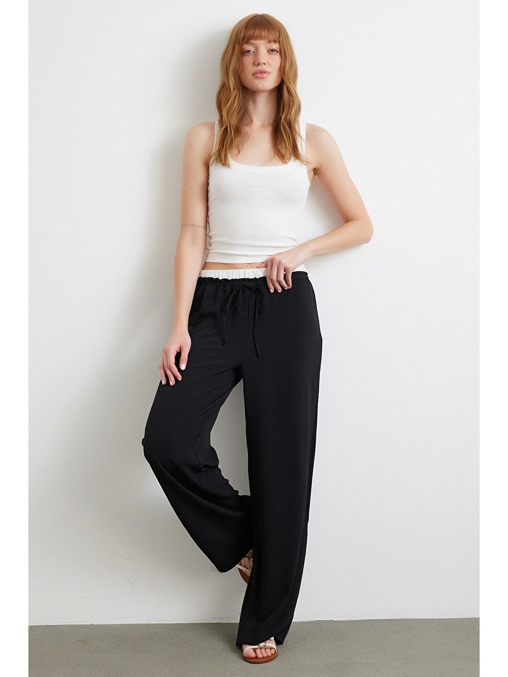 Bel Bantlı Wide Leg Pantolon Siyah-1