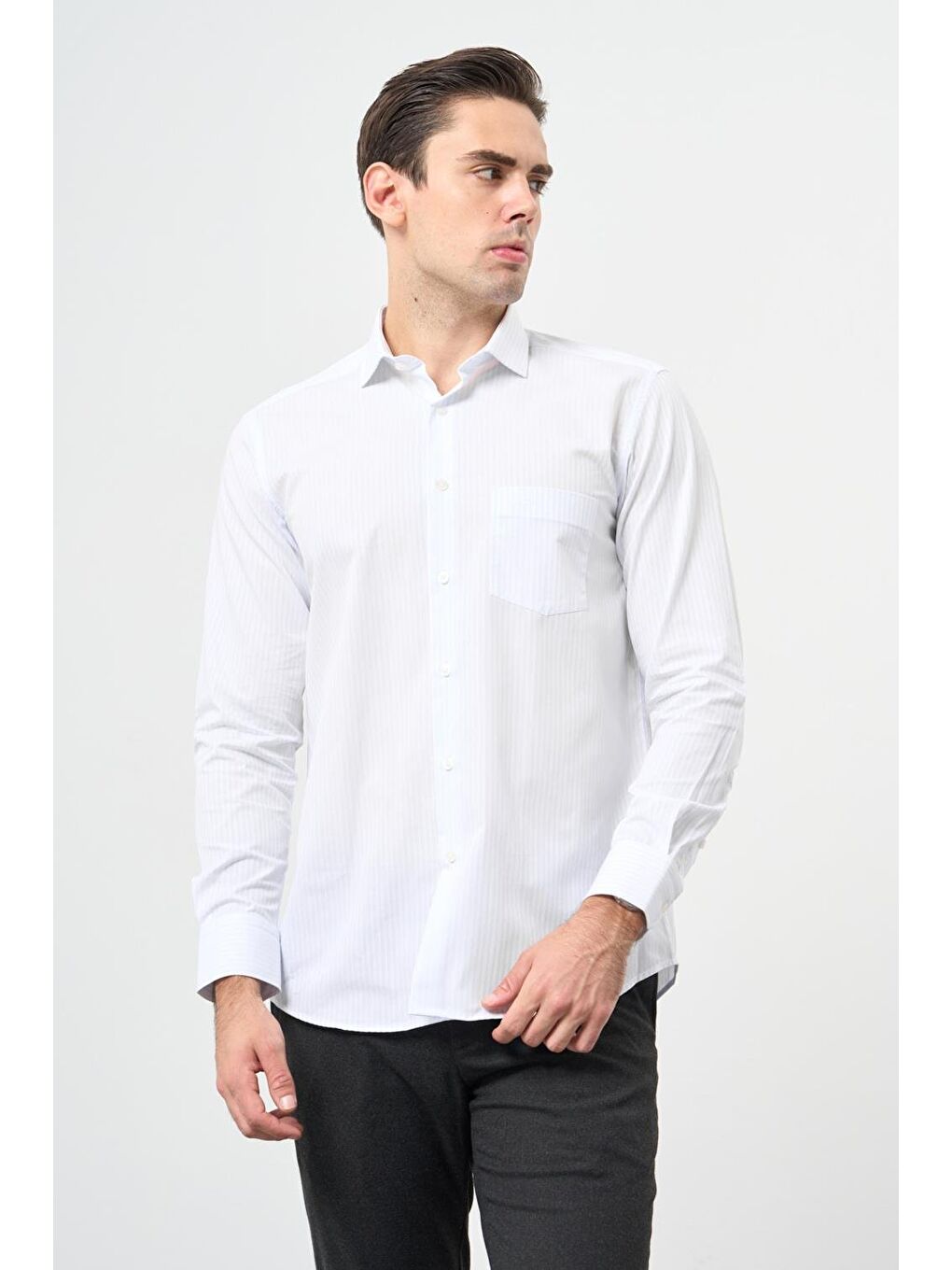 Beyaz Uzun Kol Desen Yarım İtalyan Yaka Cepli Pamuklu Classic Comfort Fit Gömlek 1004245183